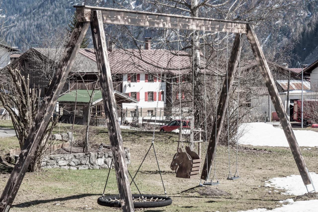 Vera Monti Hotel Holzgau Exterior photo